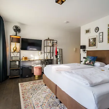 Lejlighed Flora Und Fauna By Kamelu *